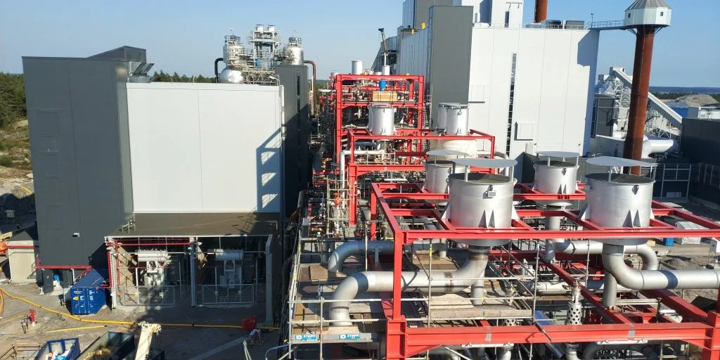 Instalaciones industriales en un trabajo de comisionado
